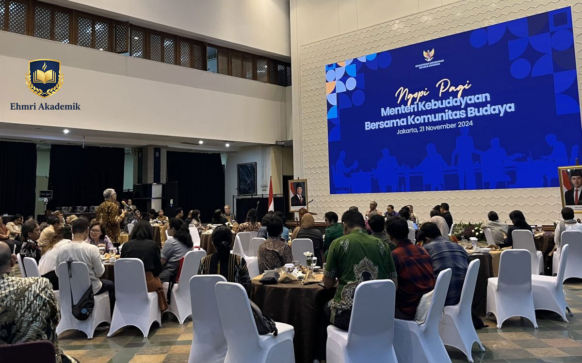 Mengapa Belajar Sejarah Adalah Investasi Berharga